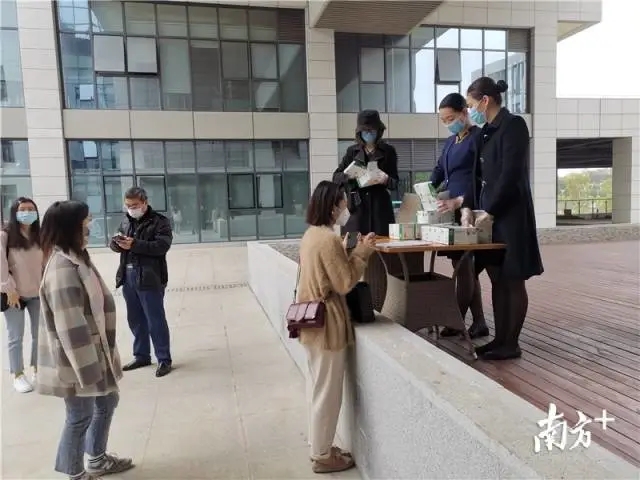 1587692515638032.jpg 640.webp (8).jpg