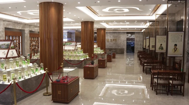 1587698140585232.jpg 640.webp (7).jpg