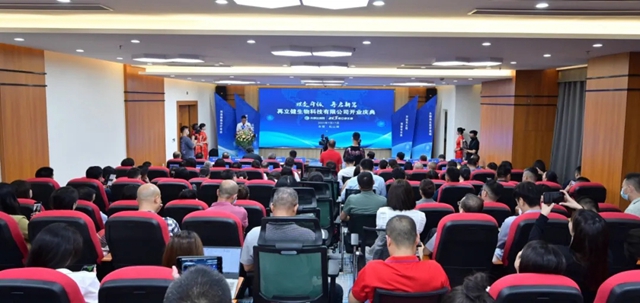 1626675622251133.jpg 640.webp (9).jpg